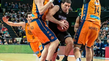 One On One #PlayoffLigaEndesa: Dominion Bilbao Basket Vs Valencia Basket