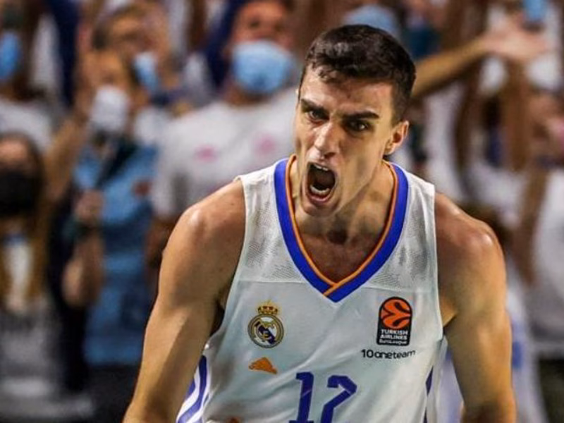 Ponen fecha al regreso de Carlos Alocen tras 21 meses de lesión