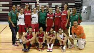 Ángel Fernández seguirá en México: ya prepara la temporada con el Cosmos femenino