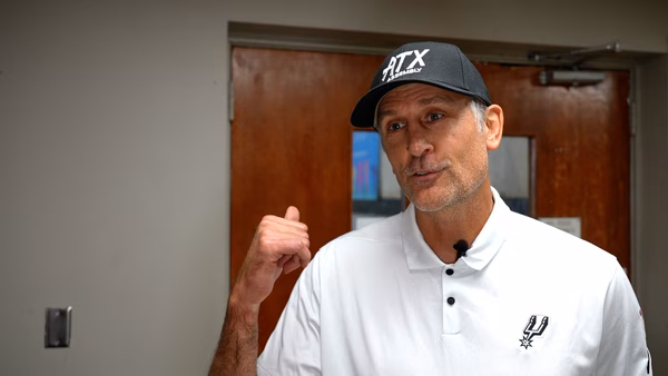 La nueva vida de un ejecutivo de los Spurs: será asistente de un equipo candidato