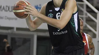 José Ángel Antelo, un año más en Cáceres