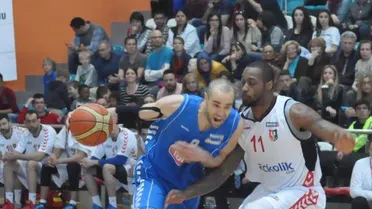 Troy De Vries desencadenado. La NBA vuelve a mirar a Obradovic