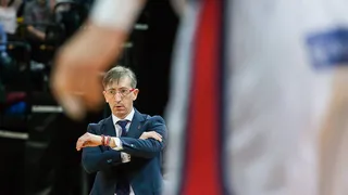 Moncho Fernández seguirá dos años más en Santiago