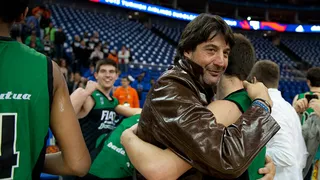 Villacampa confirma su continuidad al frente y contra la tormenta del FIATC Joventut