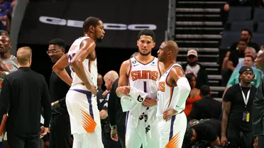 4 jugadores que no deberían continuar en Phoenix Suns