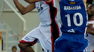 Uno de los cañoneros de la pasada Adecco Oro, Sean Ogirri, buscará títulos en Porto de Moncho López (incluye vídeos y declaraciones del entrenador)