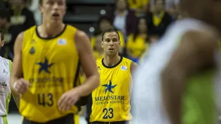 Carl English, dos meses a Iberostar Tenerife