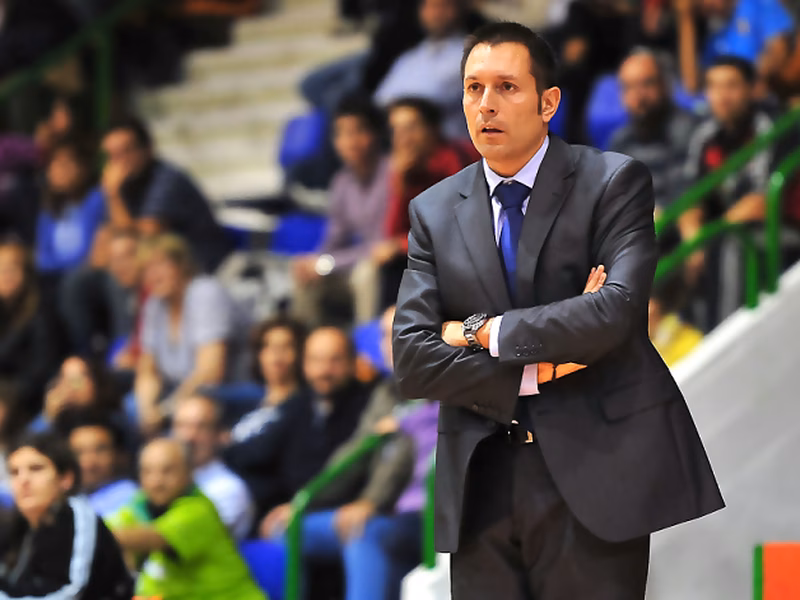Natxo Lezkano seguirá al frente de Palencia Baloncesto