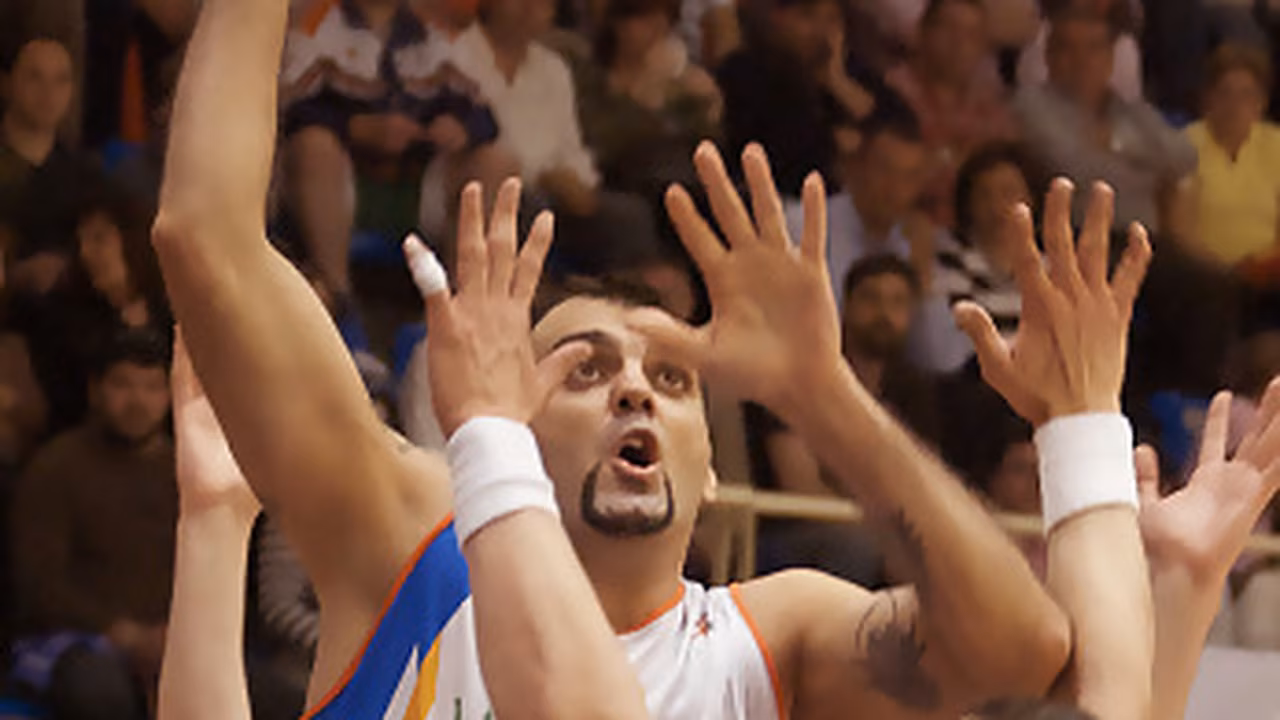 ACB Outside: Varda, a Lituania. Miles, Alexander y Lampropoulos, a Grecia