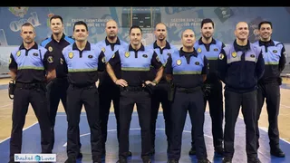 Nico Richotti apadrina al equipo de baloncesto de la Policía de Tenerife