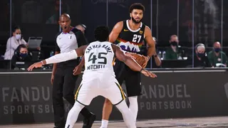 Playoffs NBA: Jokic da el pase a Denver en un sufrido partido mientras Boston pone el 2-0