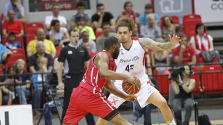 Caminos cruzados: Juan García, cedido al ICL Manresa; Isaac Fotu se queda en el CAI