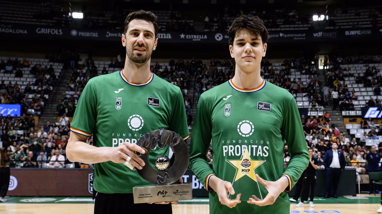 Ian Platteeuw abandona la Penya y llega al hogar NCAA de Stephen Curry