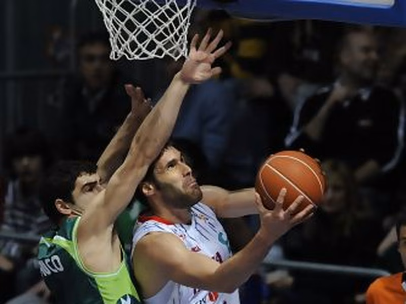 La Jornada ACB en Solobasket: Power Electronics se une a la élite. Mirotic ya decide. Nueva exhibición de Fernando San Emeterio, patrono protector de Caja Laboral
