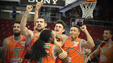 BSL: Adrien Moerman y Clay Tucker tumban al Efes y al Fenerbahce sobre la bocina