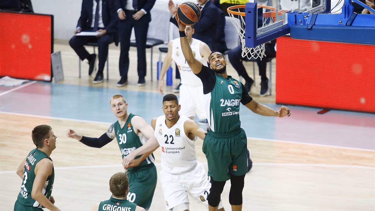 Se confirma el fichaje de Brandon Davies por el Barça Lassa
