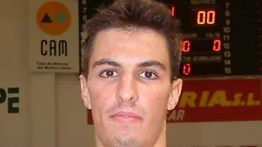 Adrián Núñez regresa a casa