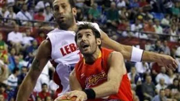 La contundencia de Marc Gasol bajo los aros devuelve a España la ilusión (57-91)