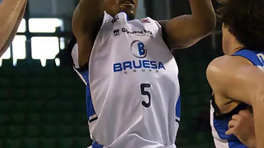 Gipuzkoa Basket: Hopkins renueva una temporada más