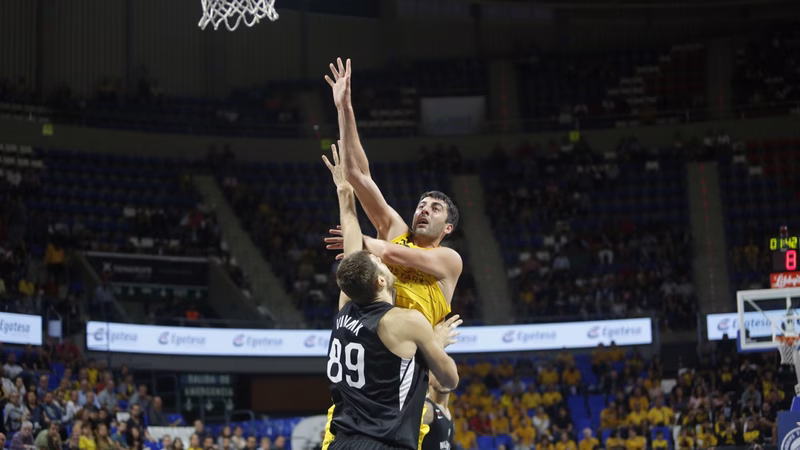 Iberostar Tenerife comienza su cuarta BCL con victoria en casa (81-67)