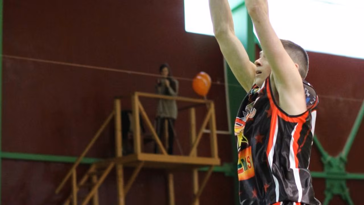 El Laboral Kutxa se hace con la perla lituana de 15 años Tadas Sedekerskis