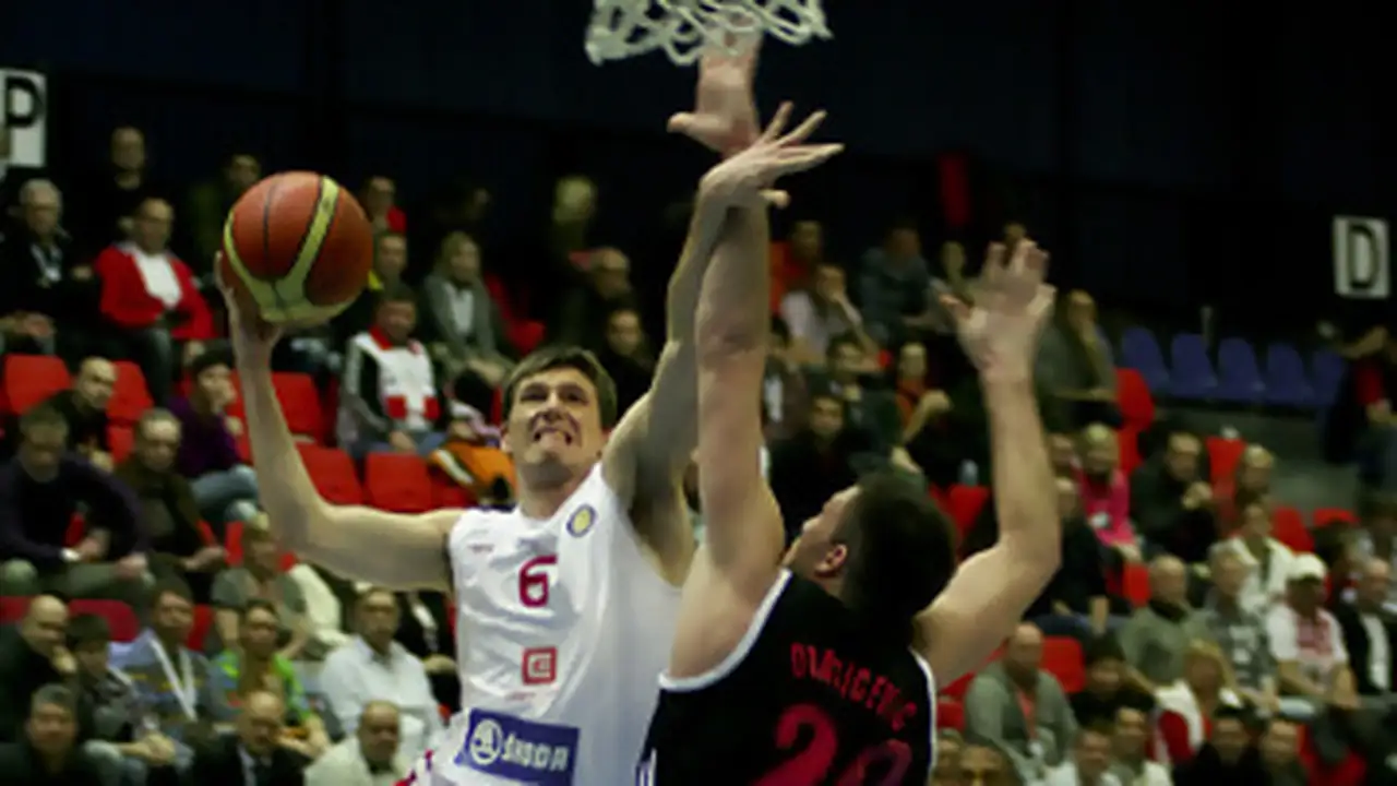 Obradoiro confirma los fichajes de Rafa Luz y Ben Dewar y anuncia a Pavel Pumprla