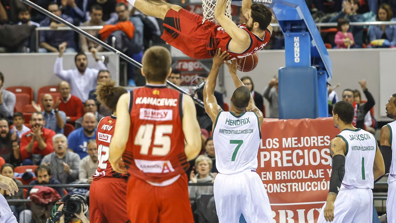El CAI redescubre el triple y toma aire a costa de Unicaja (76-72)