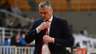 El Panathinaikos se planta y cesa a Dejan Radonjic