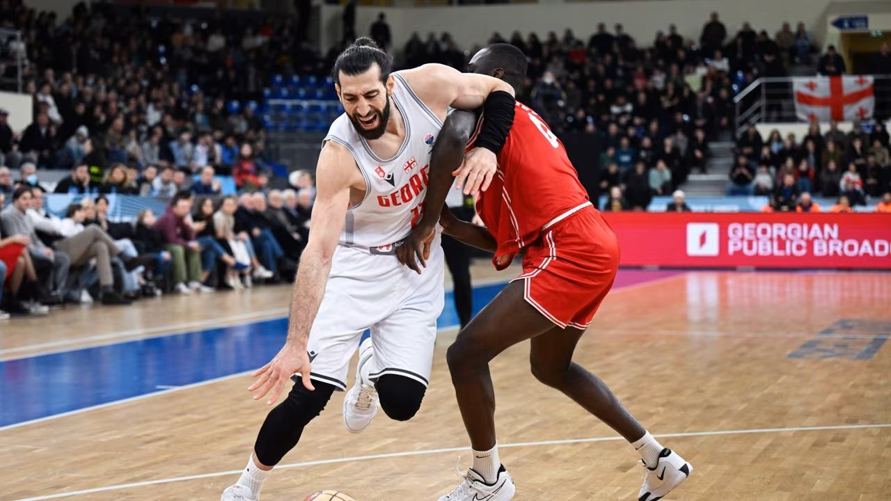 ¡Misterio en Georgia! ¿Va a jugar el nuevo fichaje de Barça Basket contra España?