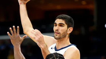 Memphis Grizzlies toma una decisión sobre el futuro de Santi Aldama