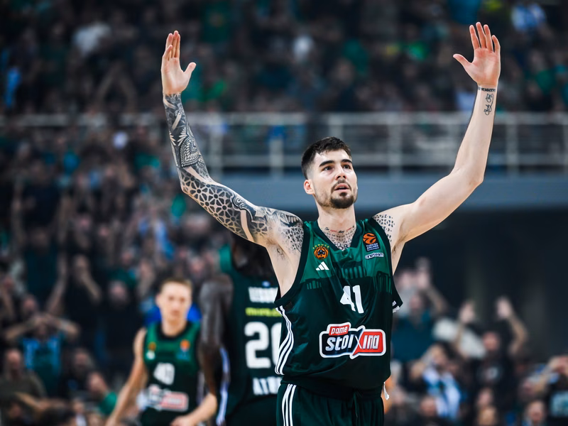 El debut de luces y sombras en Euroliga de Juancho Hernangómez con Panathinaikos