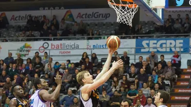 Tomas Hampl terminará la temporada en las filas del Básquet Coruña