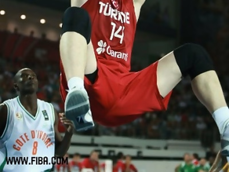 Resumen Mundobasket 2010 (Jor. 1): USA , Serbia y Turquía comienzan fuertes. Líbano da la sorpresa y Australia, en apuros ante Jordania. El Khatib, MVP; Albicy, sorpresa de la jornada