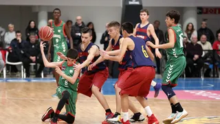 Minicopa (día 1): El FC Barcelona Lassa, invicto; exhibición de Pape Sow (VÍDEOS)