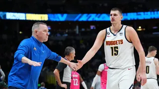 ¿Por qué no juega Jokic? Es un misterio hasta para Malone