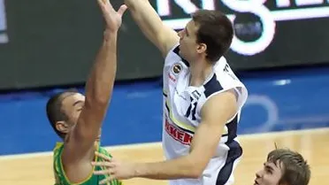 Liga Turca (J15): Sin cambios en la cabecera de la clasificación. Tripkovic debuta con Fenerbahce. Problemas con el fisco turco para Mire Chatman. Gerrod Henderson (Erdemir), MVP