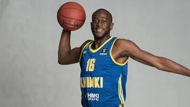 Nobel Boungou-Colo, potencia física para el perímetro del Real Betis Energía Plus