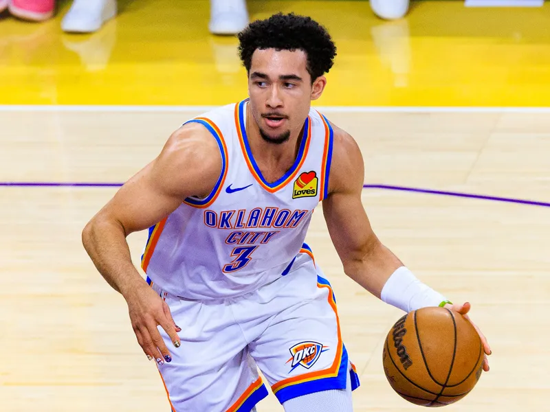 ¡Y van 12 para el Oklahoma City Thunder, que se pasea en Filadelfia!