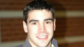 Oviedo homenajea a Saúl Blanco (Alta Gestión Fuenlabrada)