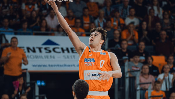 La actuación de MVP de Juan Núñez que vale una victoria de nivel para Ulm
