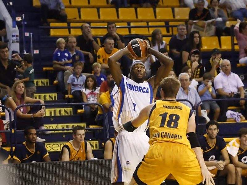 La Jornada ACB en Solobasket: Donaldson, MVP también en ACB. Doblas se doctora. Dulce reencuentro para Salgado. San Emeterio, suma y sigue. Llorca sobresale y ¡Toppert suma sin triples!