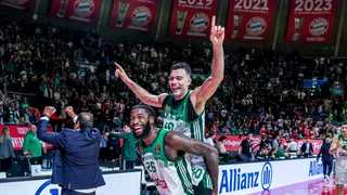 Euroliga viral: Ataman le agradeció a Juancho, invasión griega y Baskonia golpeó