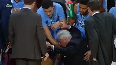Roy Williams sufre un colapso en medio del partido ante Boston College (ACTUALIZADO)