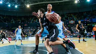 Movistar Estudiantes busca salir del pozo con Pavel Pumprla y el regreso de Diamon Simpson