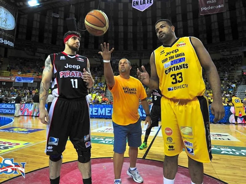 Semis en BSN: Capitanes a ritmo de Walter Hodge y un triple deja sin premio a Cangrejeros