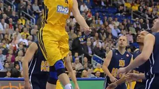 Una hernia discal echa para atrás el fichaje de Zach Morley por La Bruixa d’Or