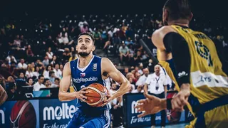 #Eurobasket2017 Grupo C (J1): Satoransky manda y Hanga se lesiona