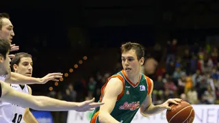 Radicevic se hace mayor cobrándose la cabeza del Bilbao Basket (80-69)