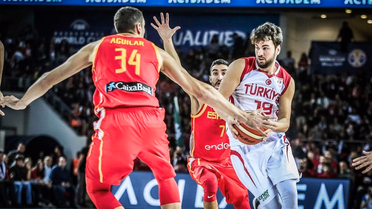 España cae ante Turquía (71-67) y el pase al Mundial tendrá que esperar