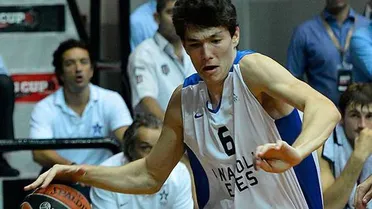 Un palmeo en el último segundo condena al Real Madrid en Turquía. Partidazo de Osman